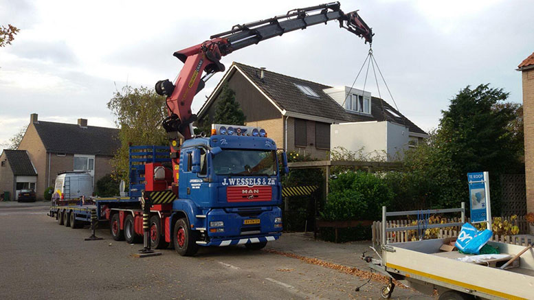 Truck met kraan - kraantrekker